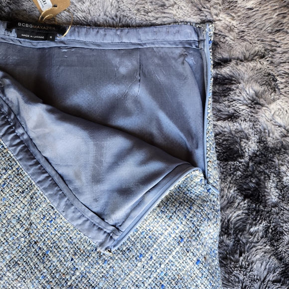 BCBGMAXAZRIA Blue Tweed Textured Skirt – Size 6 - Picture 3 of 8
